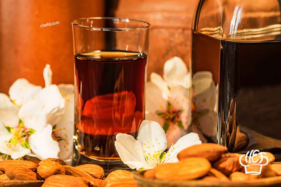 Almond Liqueur - almond extract substitutes