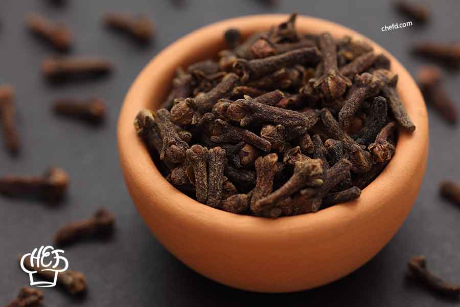 Cloves - substitutes for cinnamon