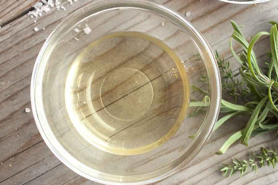 White wine vinegar- substitutes for lime juice