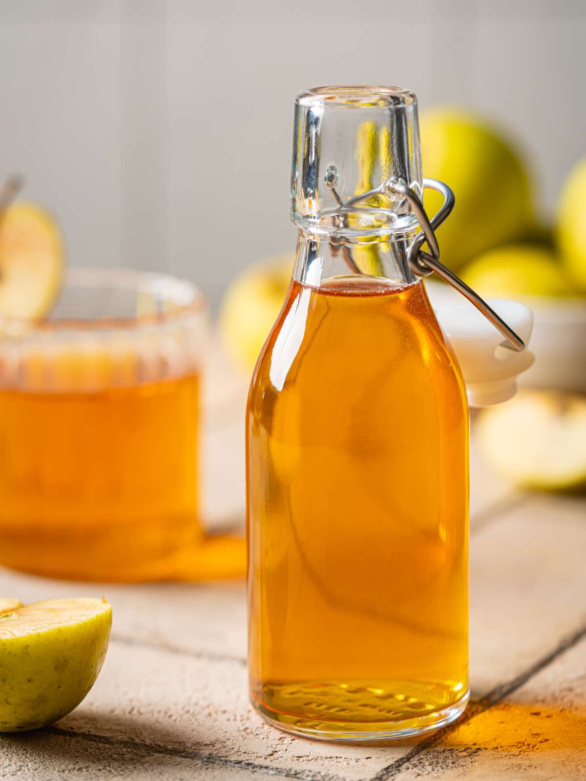 how does apple cider vinegar detox your body