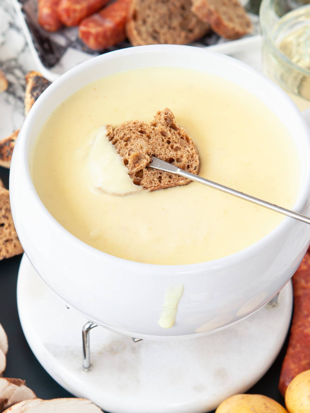 Fontina Cheese Substitutes for Perfect Fondue