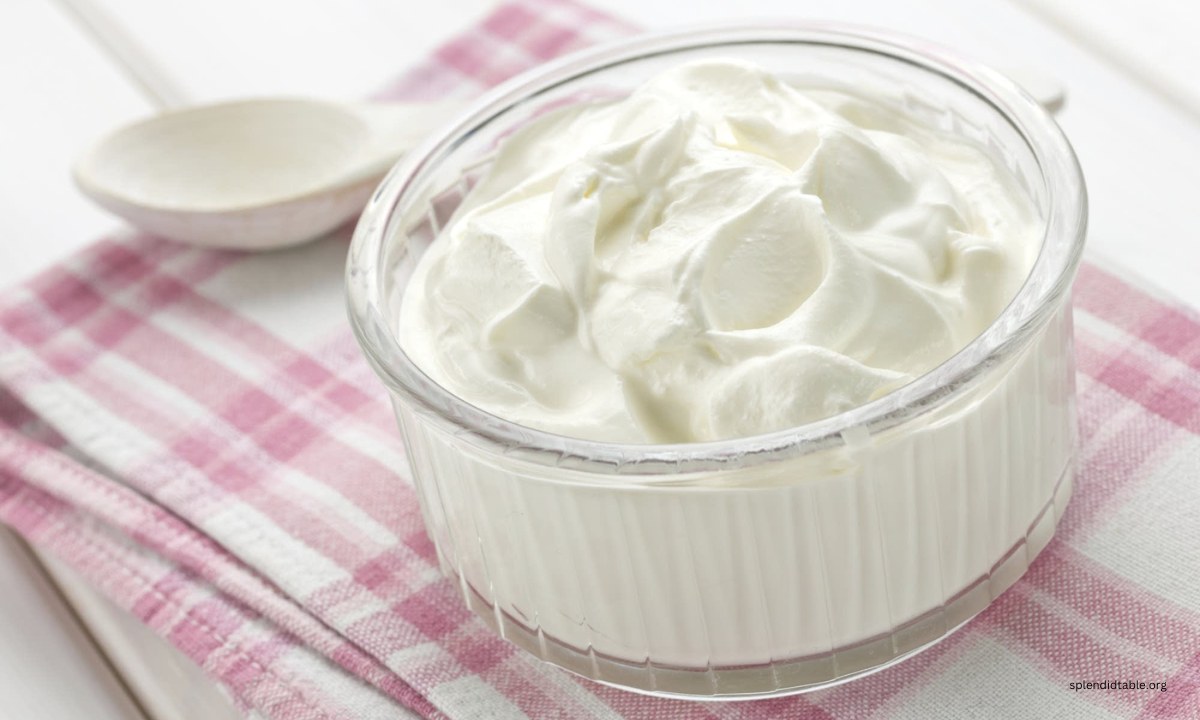 Health Benefits And Nutritional Value of Crème Fraîche