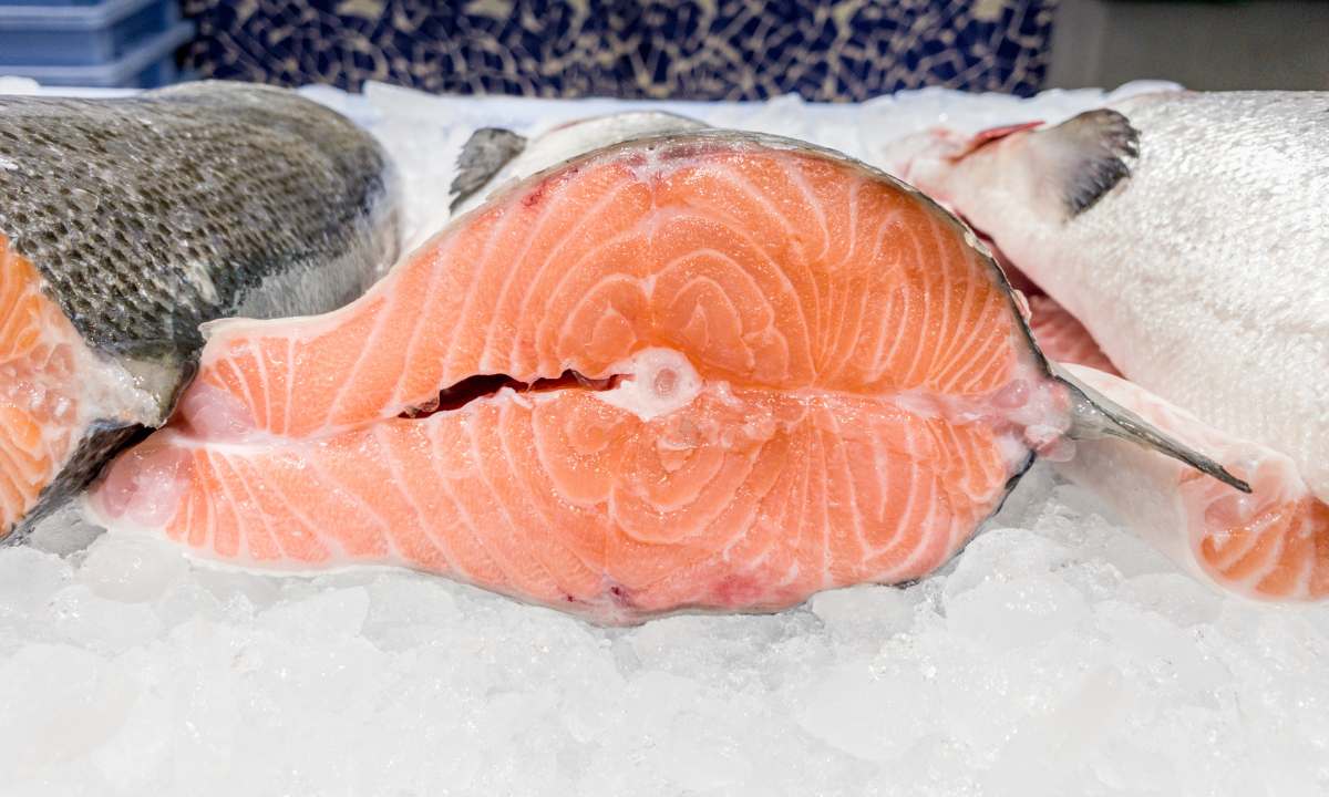 How to Cook Frozen Salmon in the Oven
