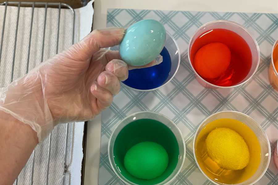 Image with dyed eggs.