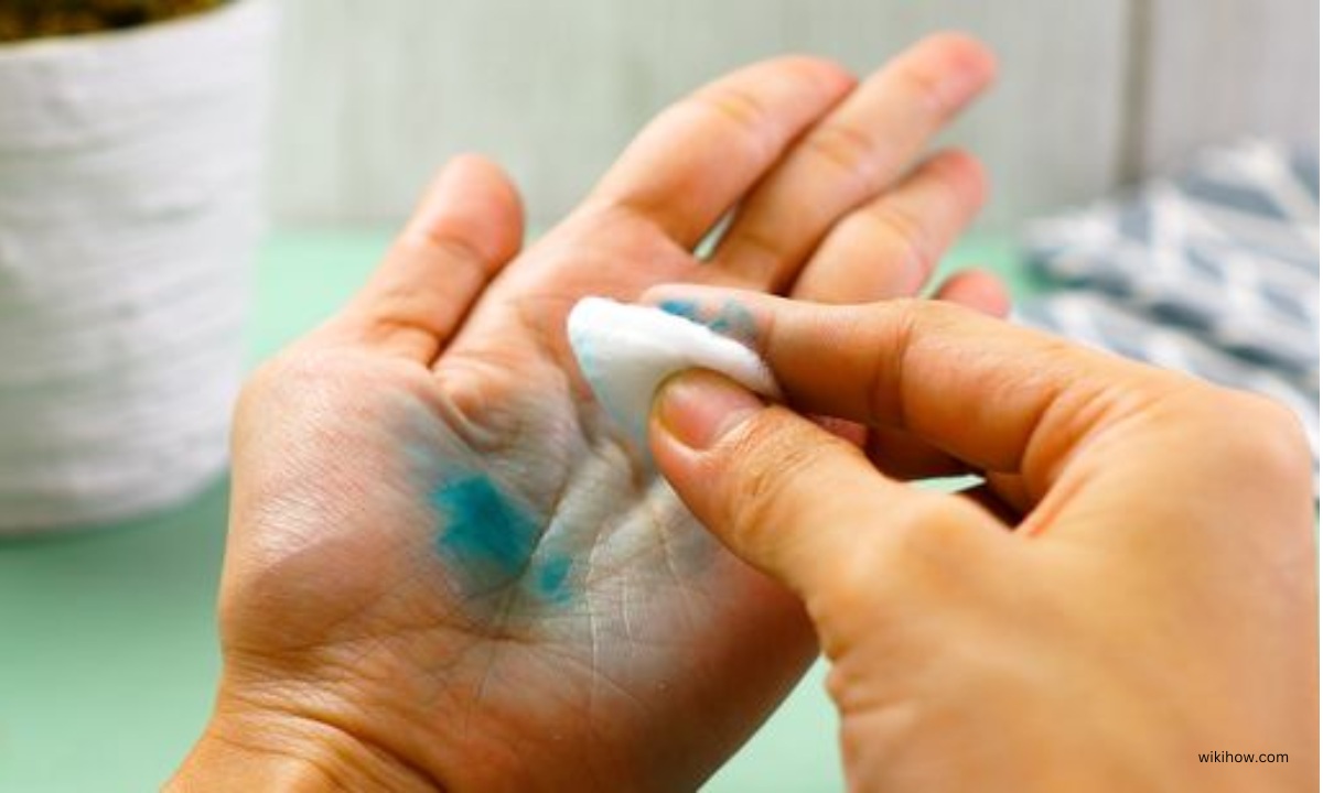 How To Get Food Coloring off Skin